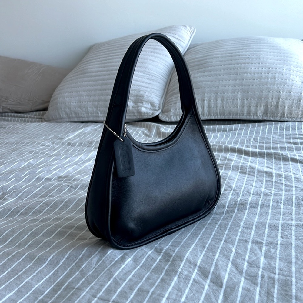 Vintage Coach Mini Ergo Bag 9027 in Black Leather